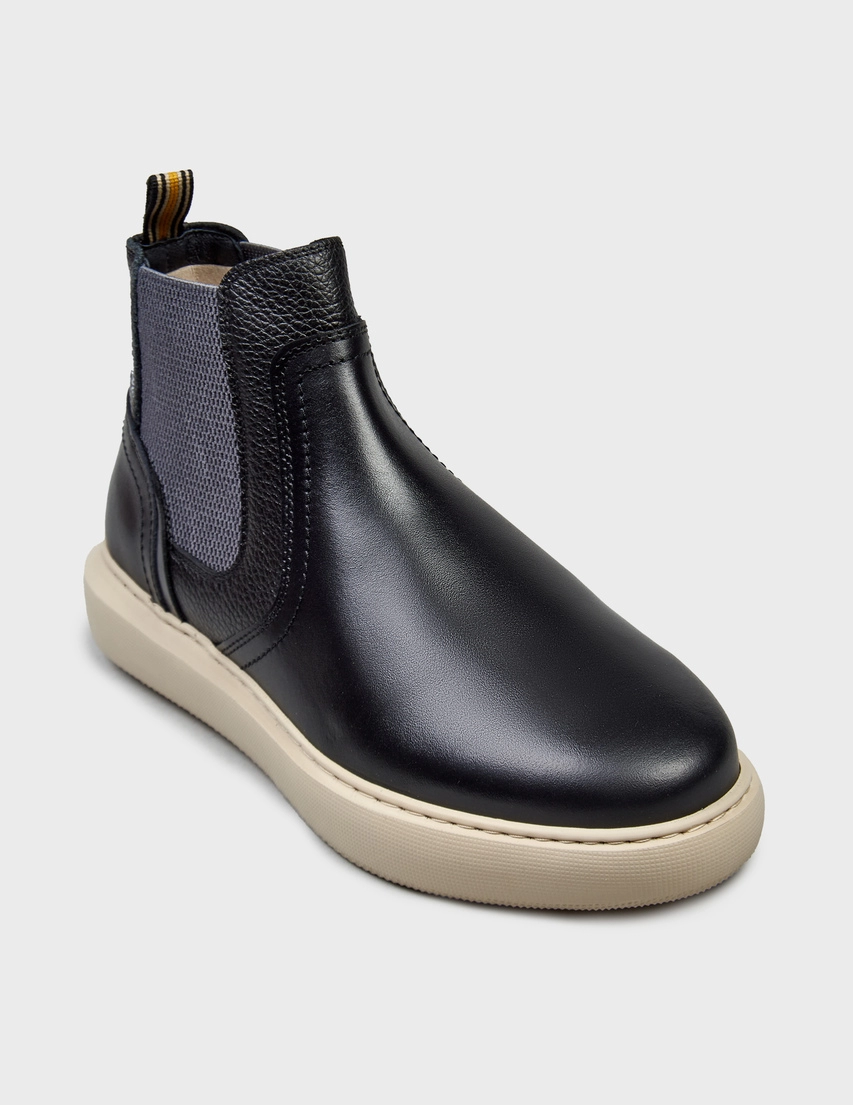 Черевики Amaitious